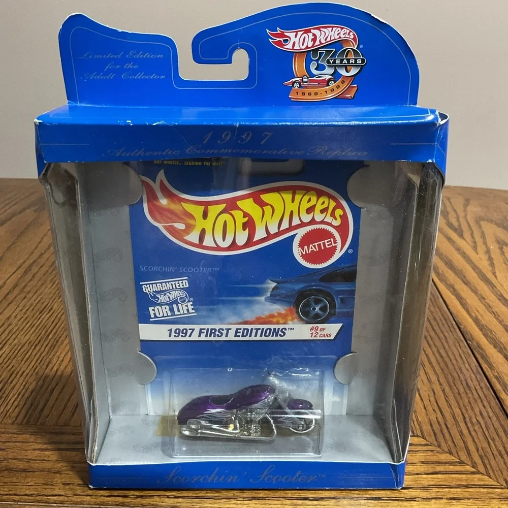 1997 Scorching Scooter Hot Wheels